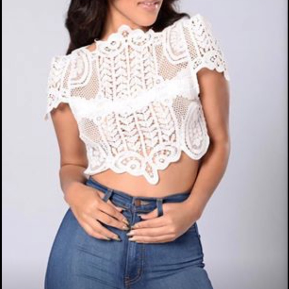 Medium white summer fling top